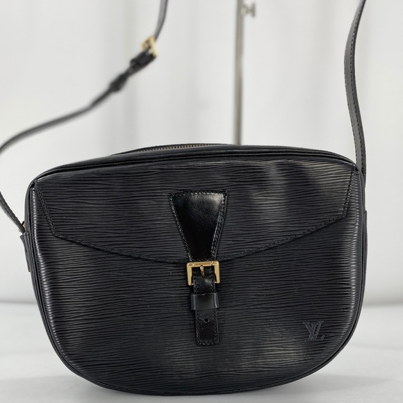 ❤️✨BEAUTIFUL✨❤️ CROSSBODY - Picture 5 of 14